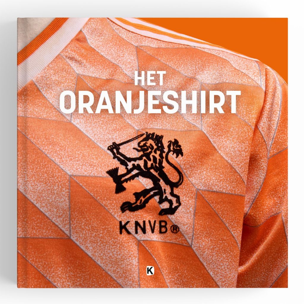 Boek Het Oranje Shirt – luxe hardcover salontafelboek over het Nederlands elftal